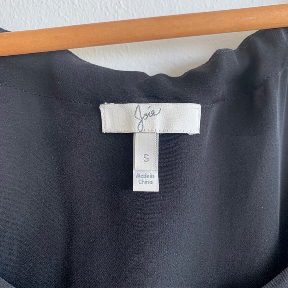 Joie romantic sleeves black silk blouse size small - Picture 4 of 5
